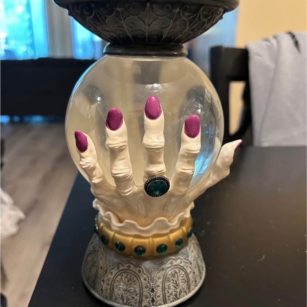 Bath & Body Works Crystal Sphere with Purple Nails